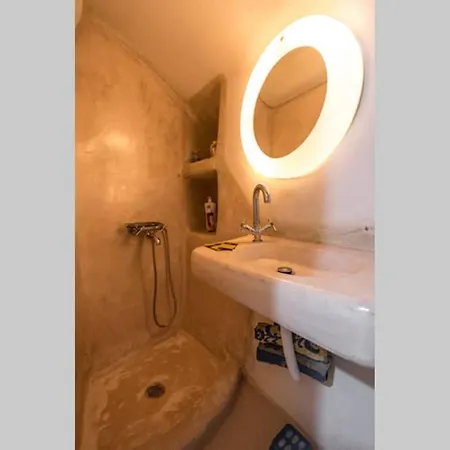 Chalaris Armeni בית נופש אויה