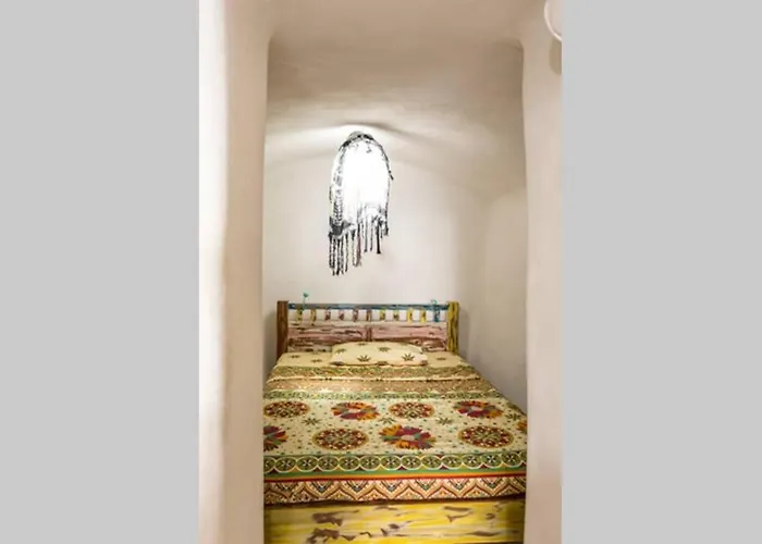 Chalaris Armeni Nyaraló *